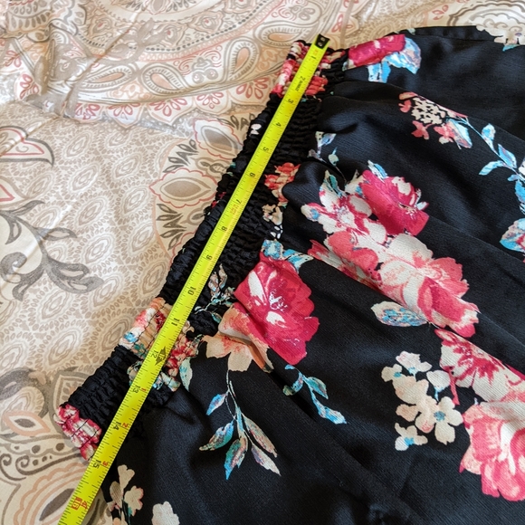 Living Doll Floral Shorts - Picture 8 of 10